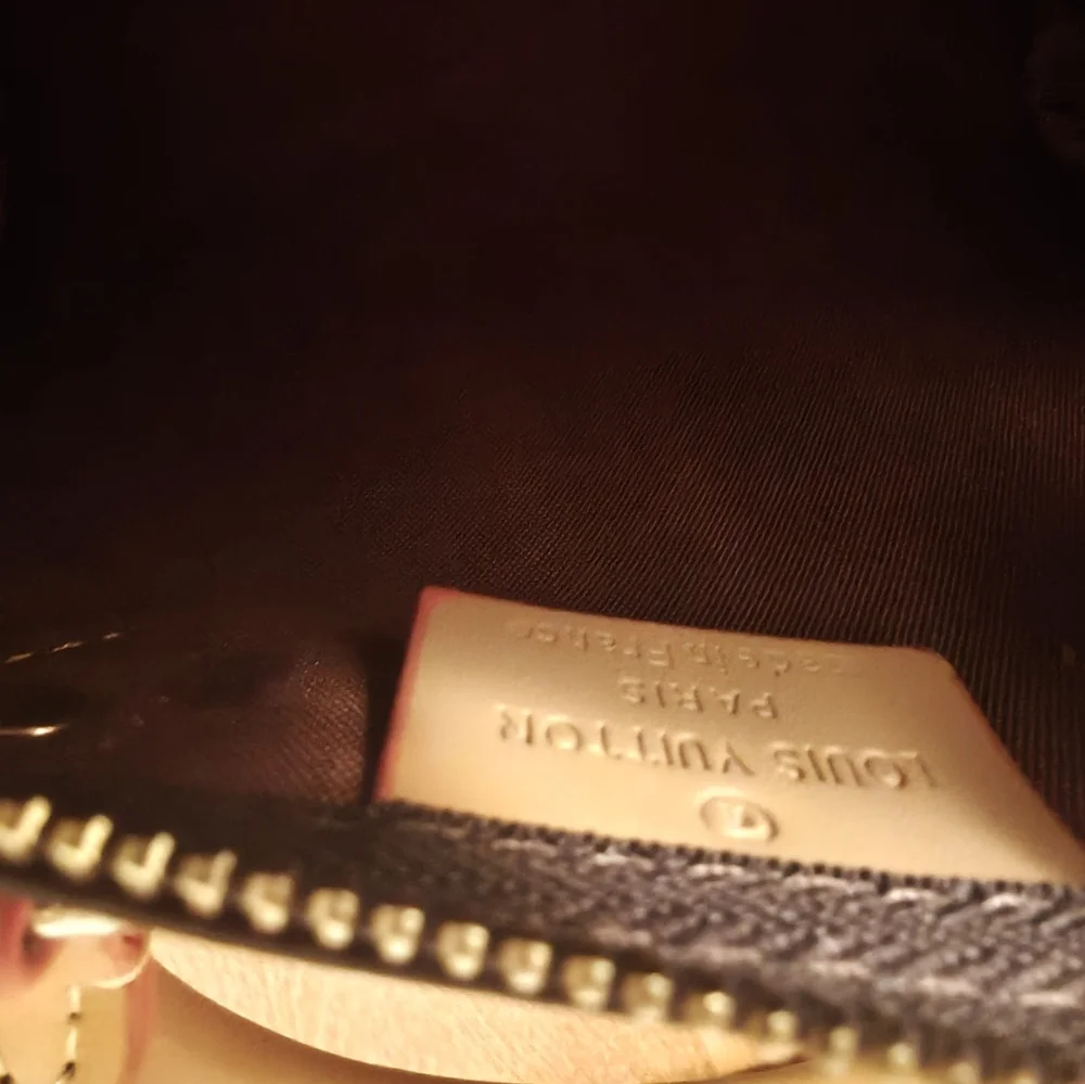 LV Monogram Fashion Bag. - Picture 4 of 8